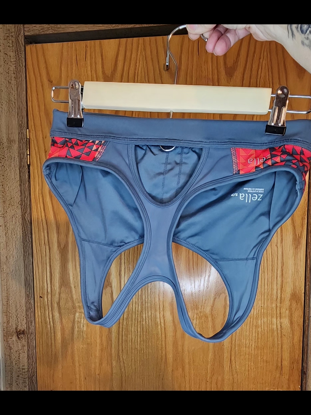 Zella Slate Blue Sports Bra with Red Geometric Trim Small